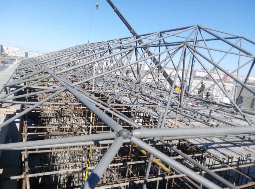 延安商贸城屋顶网架工程